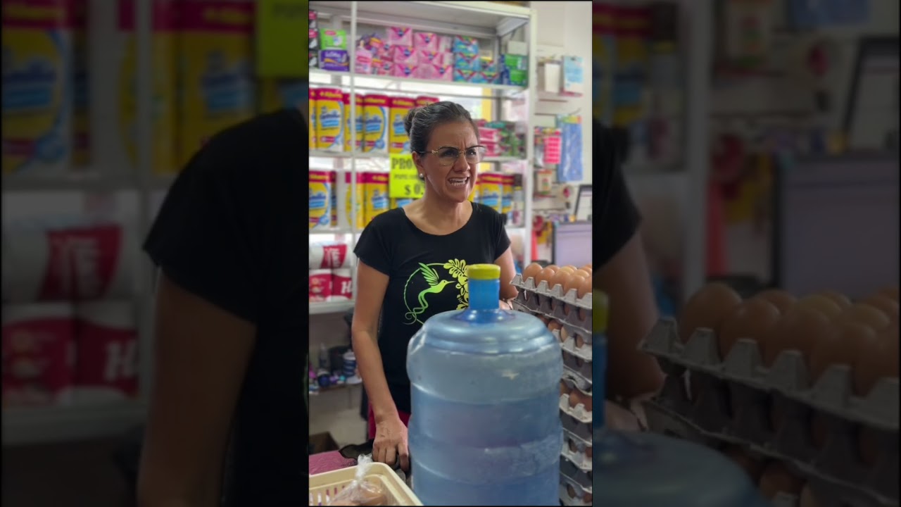 Llevó estos productos sin entregar factura y se aprovecho para dárselos usados.