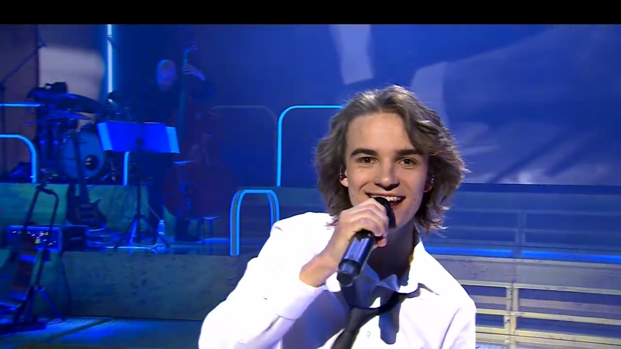 Wiktor Walig&oacute;ra & Krzysztof Herdzin Big Band  - Nie ma jak Bacharach