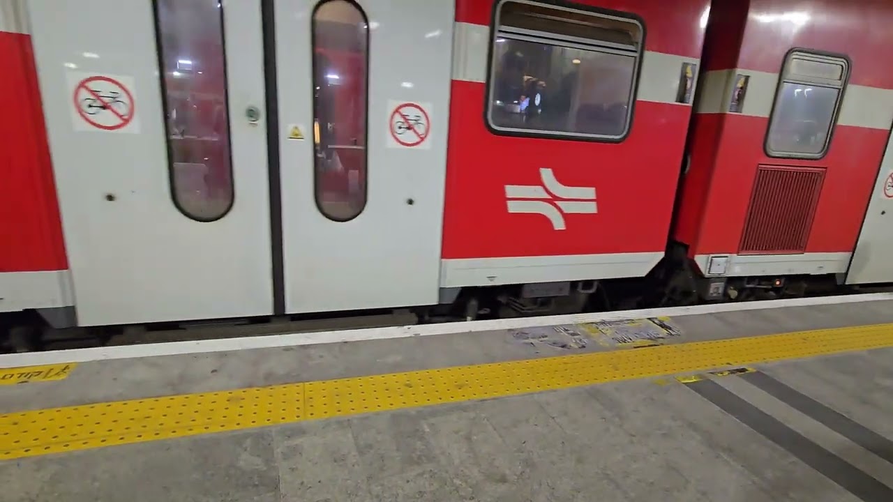רכבת לירושלים יצחק נבון נכנסת ויוצאת רציף 3 ורכבת להרצליה יוצאת מרציף 1 ורכבת לב