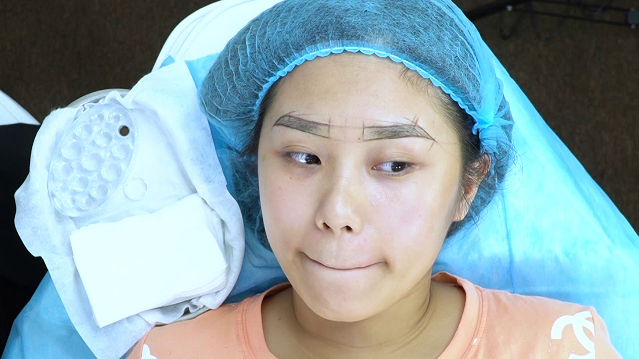 Bài 4 : Thực hành phun lông mày trên người thật