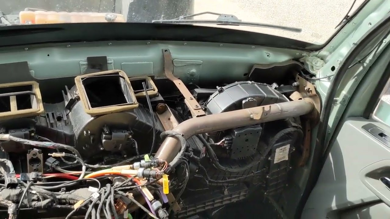 Kenworth T680 Blend Door Actuator (Broken defroster)