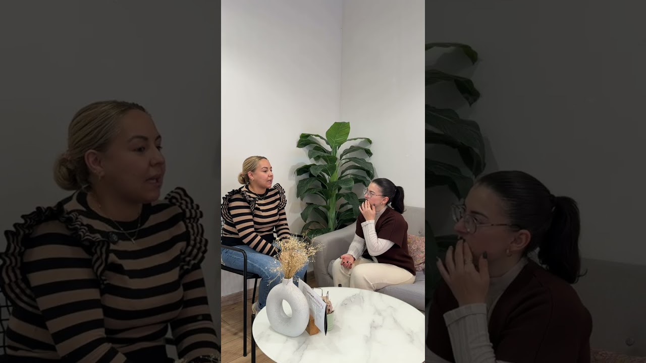2 PARTE DE LA ENTREVISTA A SABRINA DE LA PASTELERIA SABRINA