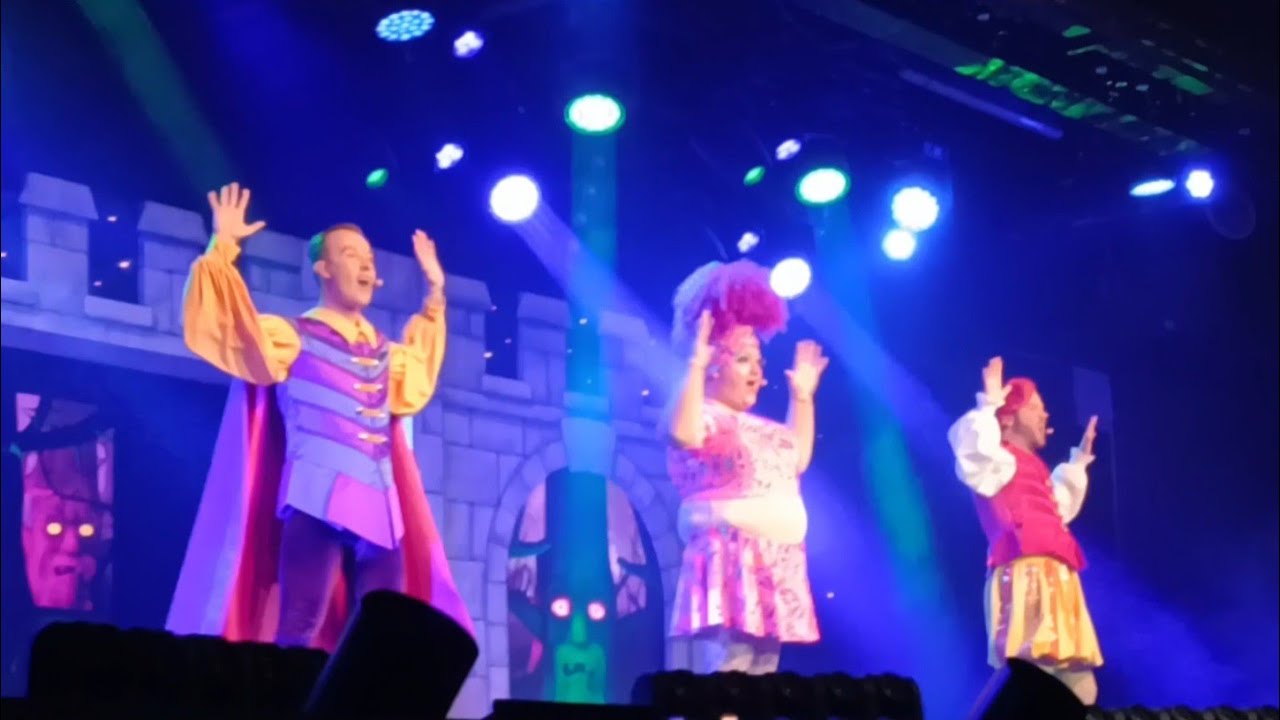 Creepy Ghosty! He's Behind You!Snow White And Her Magnificent Friends! Butlins Minehead October 2025