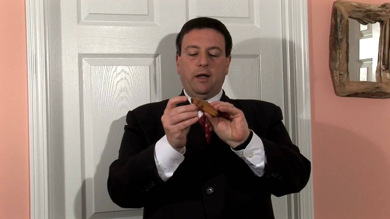 Rabino Jacques Cukierkorn ensena sobre la Mezuzah