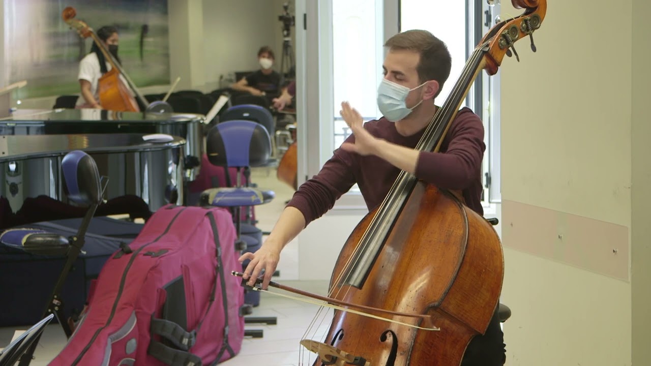 Jornadas del contrabajo: clase del profesor Antonio Torres