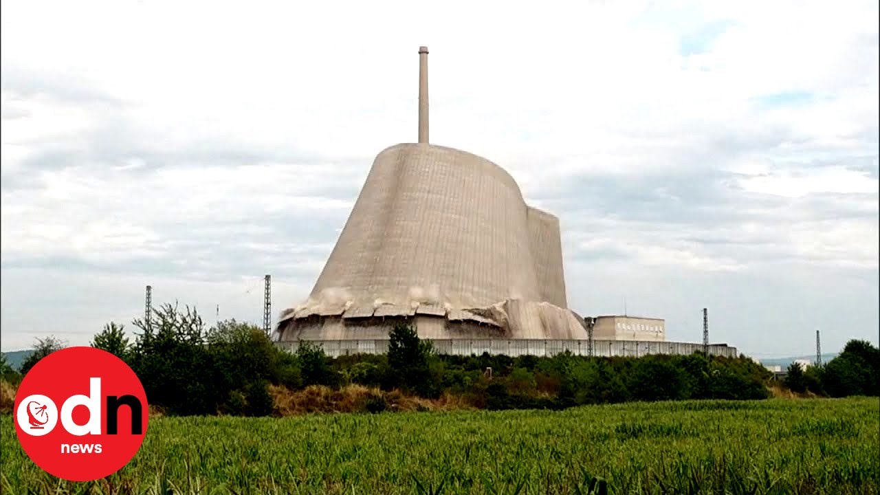 Spectacular Video Shows Nuclear Power Plant Demolition in Germany