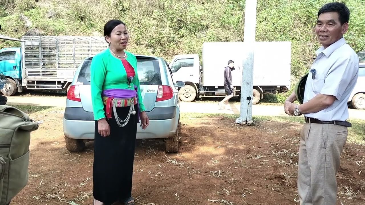 HAI NGHỆ NHÂN HÁT RẤT LÂM LI