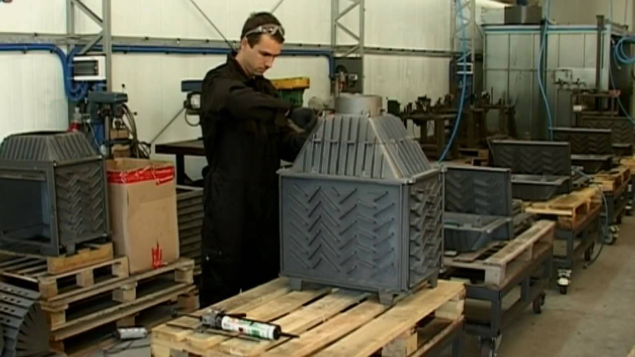 The production of the fireplace inserts from cast iron