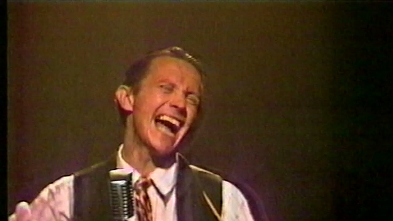 David Kramer - Meisie Sonner Sokkies (Music Video)