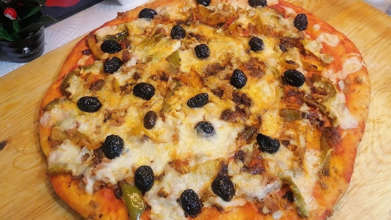 بيتزا لذيذ واعر😋🍕