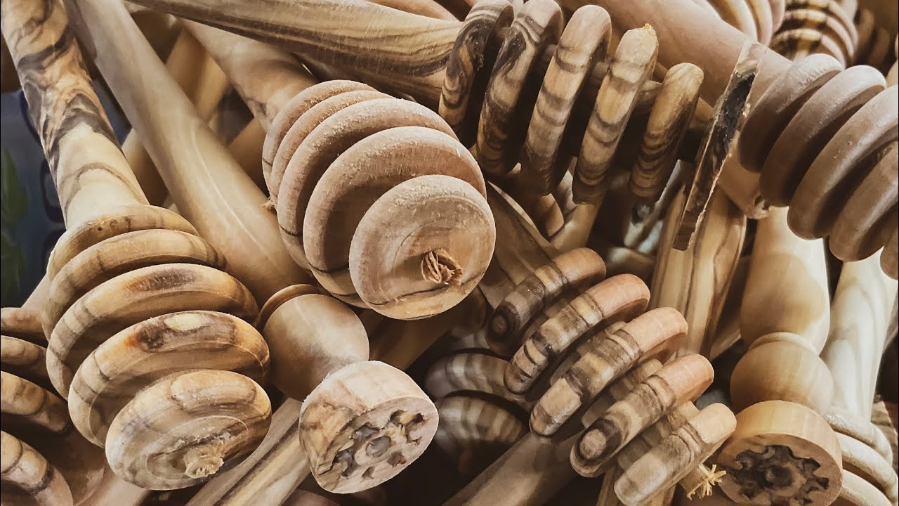 Cuill&egrave;re &agrave; miel / tour bois d&rsquo;Olivier