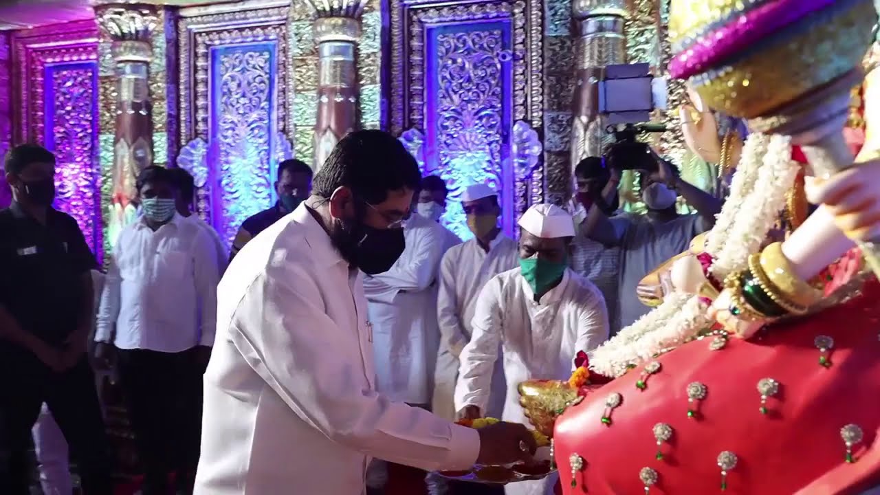 Thane Live टेंभी नाका येथील ठाण्याच्या दुर्गेश्र्वरीला साश्रुनयनांनी निरोप.