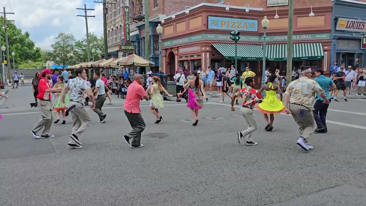 &iexcl; Vamos ! - B&aacute;ilalo, Universal Orlando resort May 5 2025