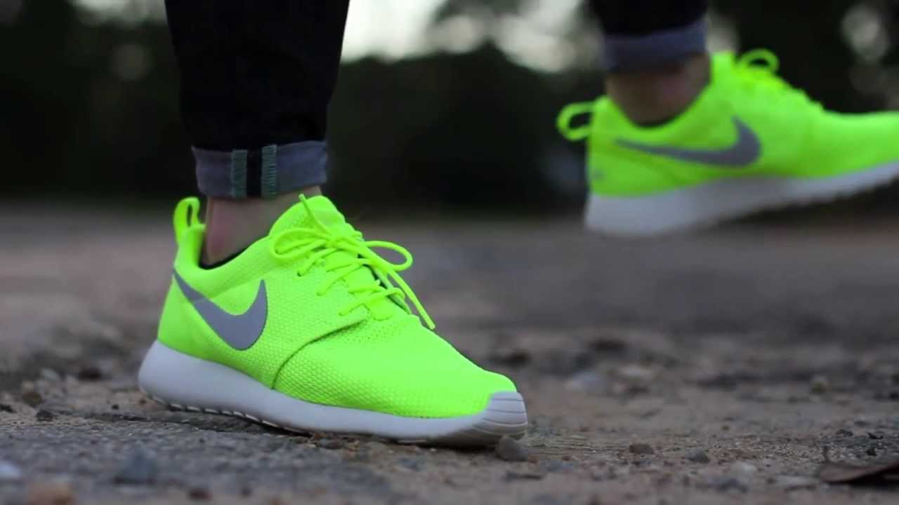 Обзор Nike Roshe Run - Volt от Sneakers Store
