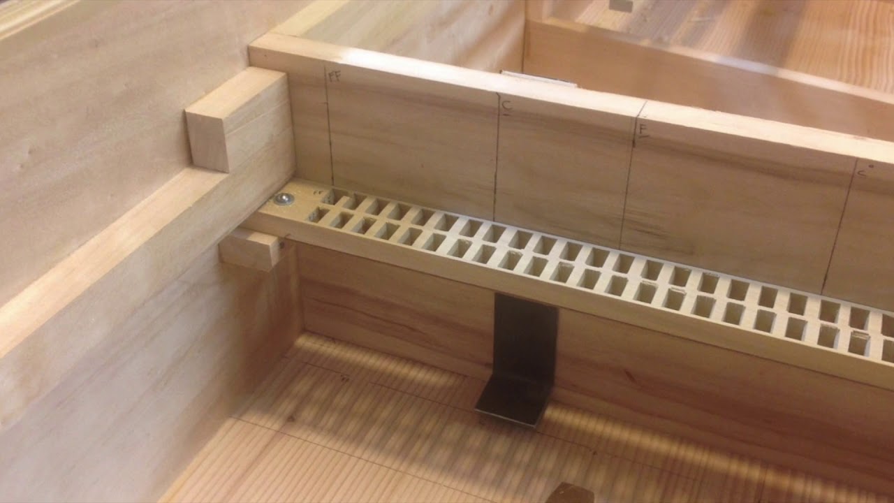 Daly Harpsichord, French