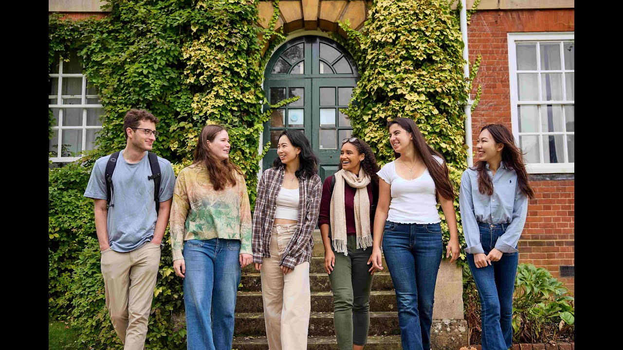 Introducing LMH Summer Programmes