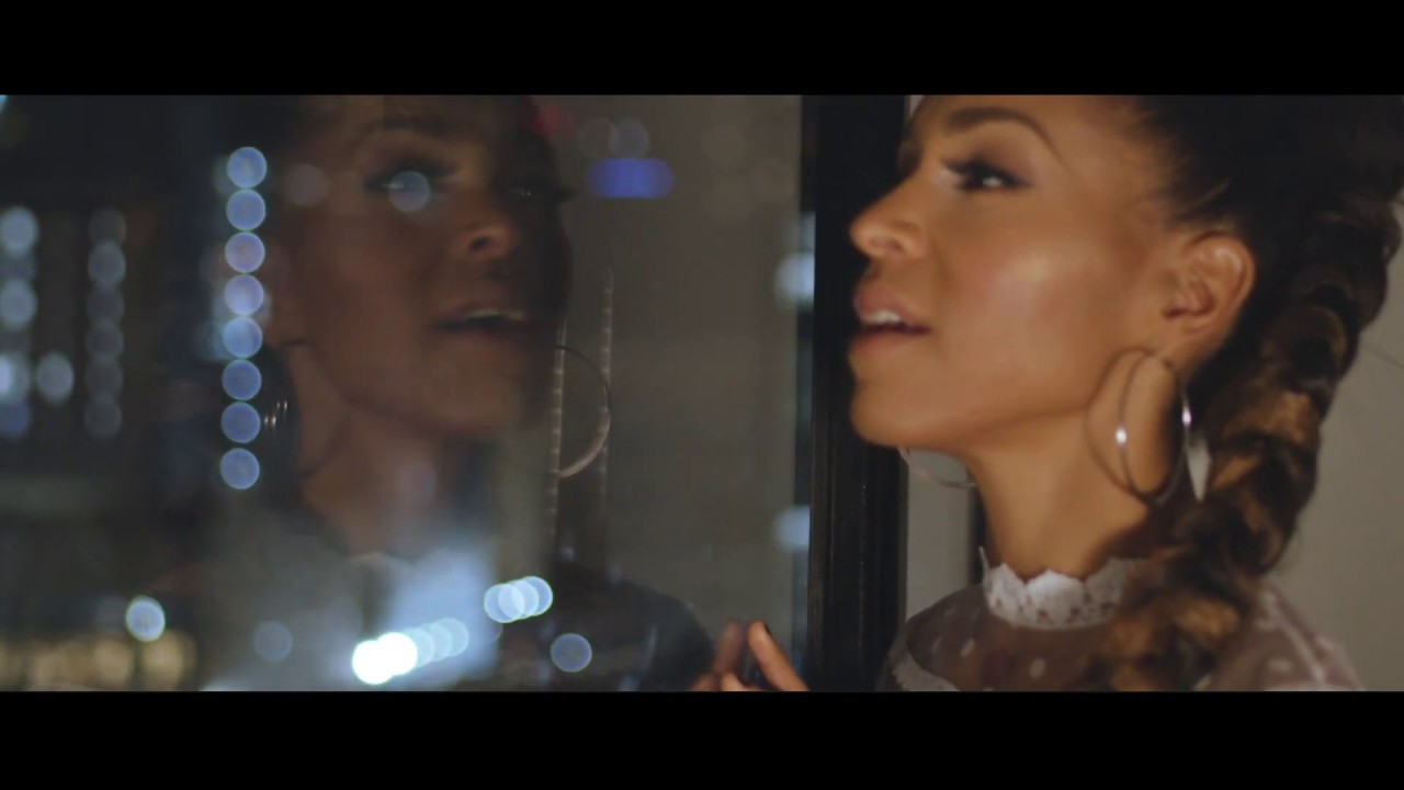 Amina Buddafly "Put Me To Bed" Official Video