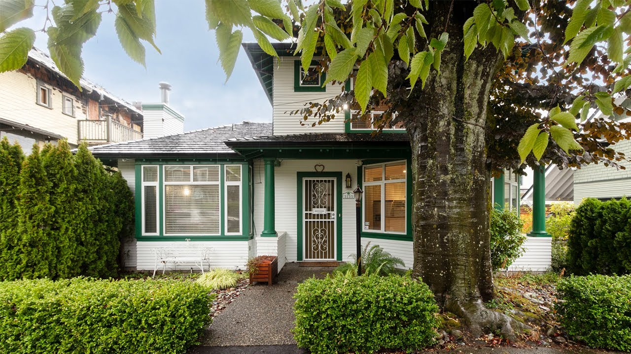 Kitsilano entry level home for sale at 3135 Maple St, Vancouver Bc