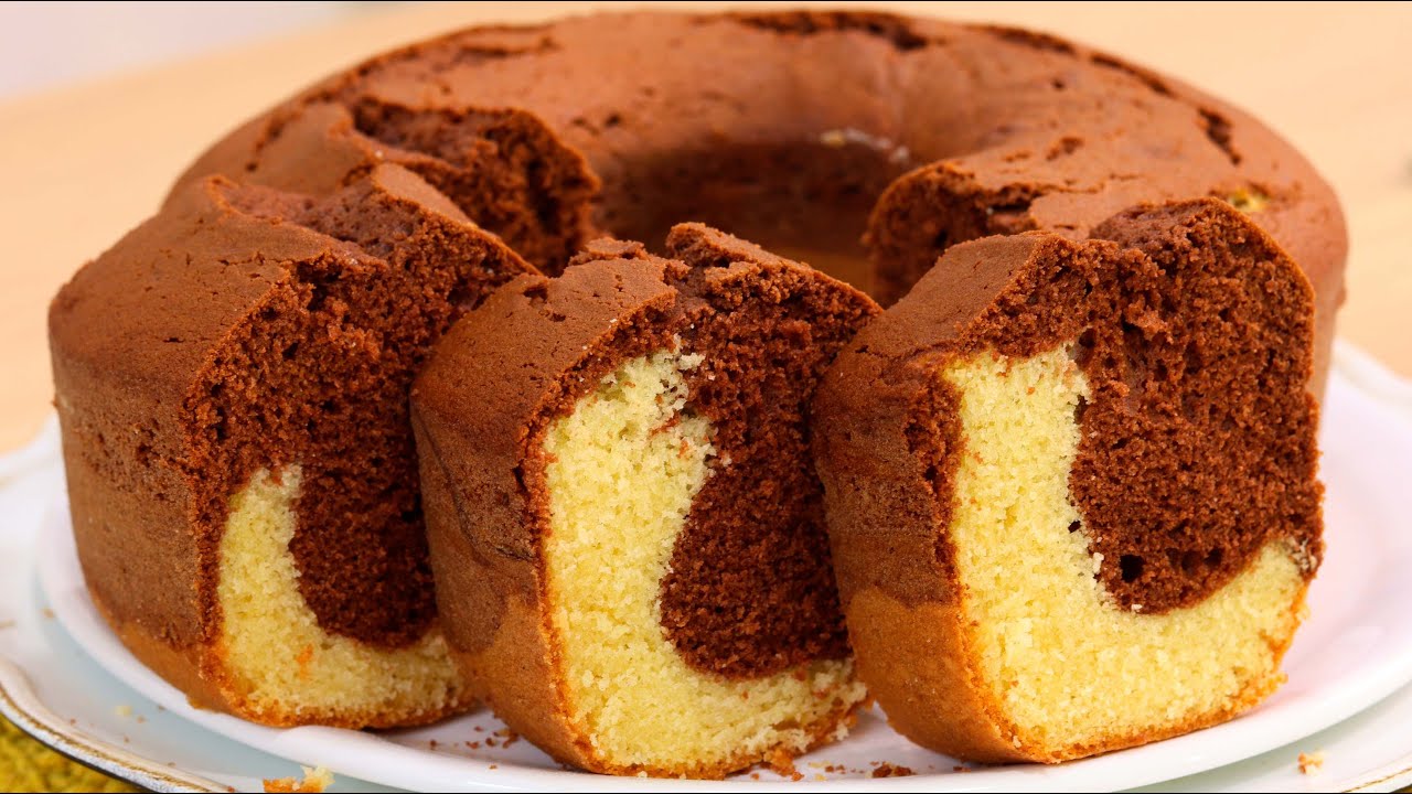 O BOLO MESCLADO MAIS MACIO QUE VOCÊ JÁ VIU - TEXTURA PERFEITA - RECEITA FÁCIL - Dika da Naka