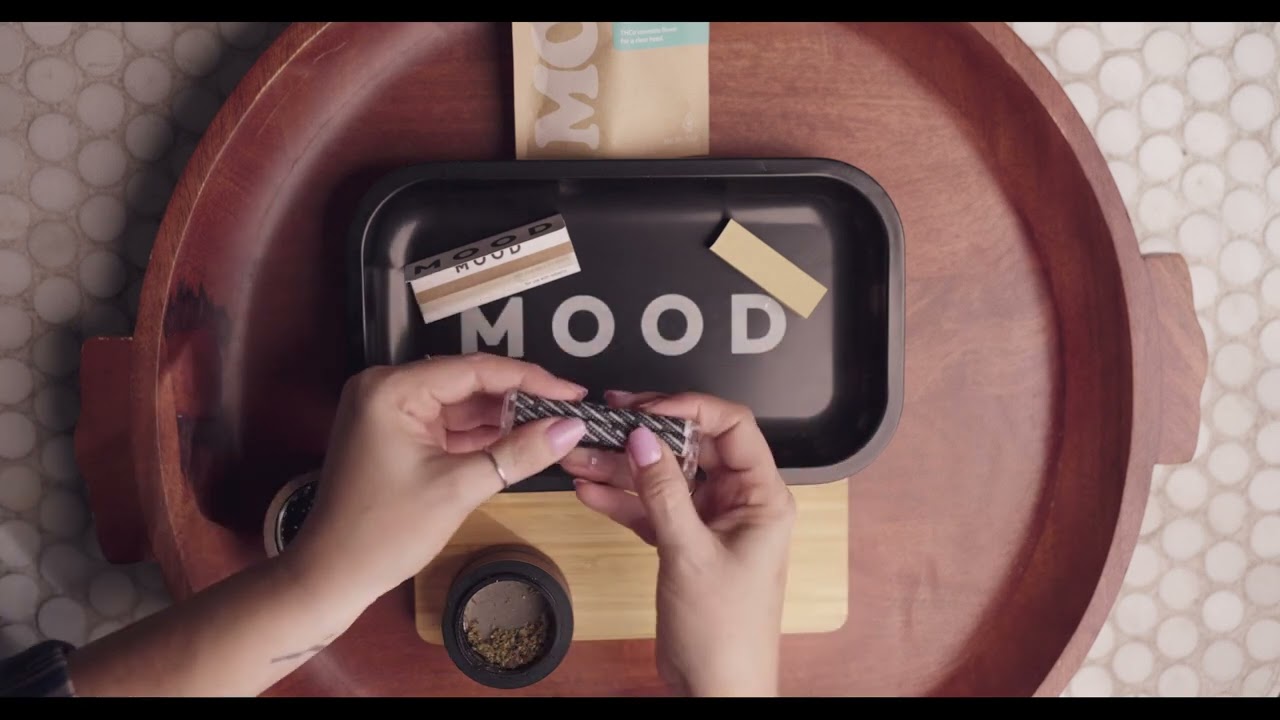 How to Roll a Joint: A Step-by-Step Guide | Mood Cannabis