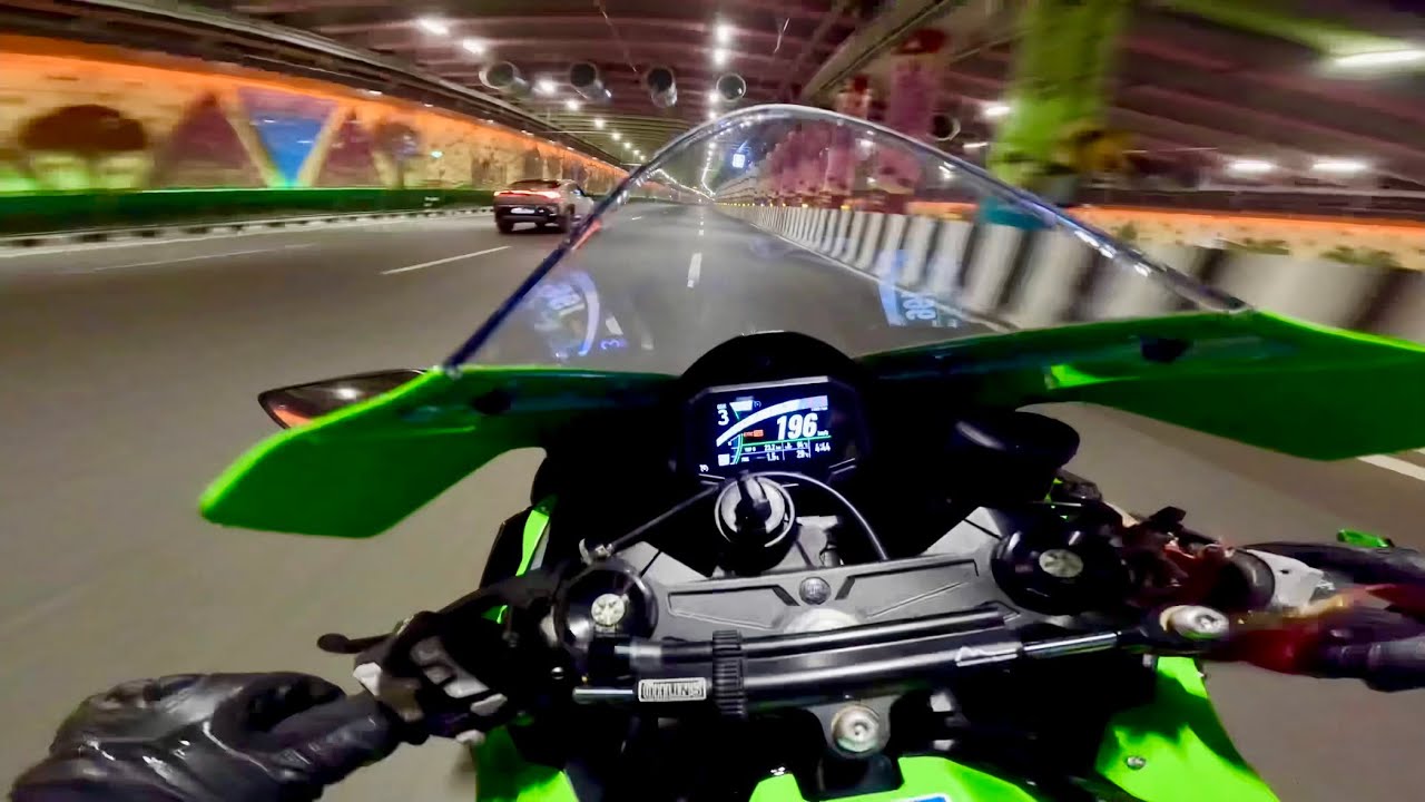 ZX10R in tunnel compilation #kawasaki #ninja