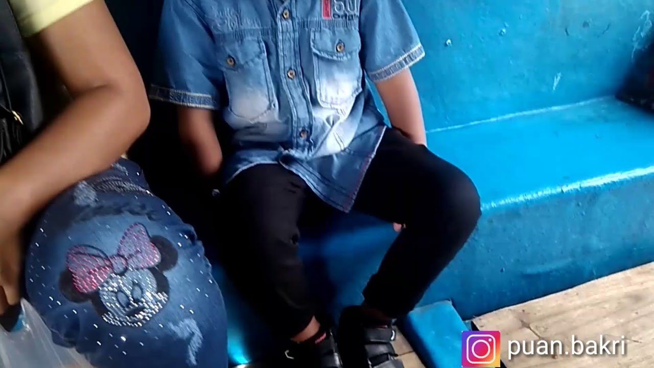 Kecil-Kecil Sudah Jago Bawa Penumpang Spit Boad