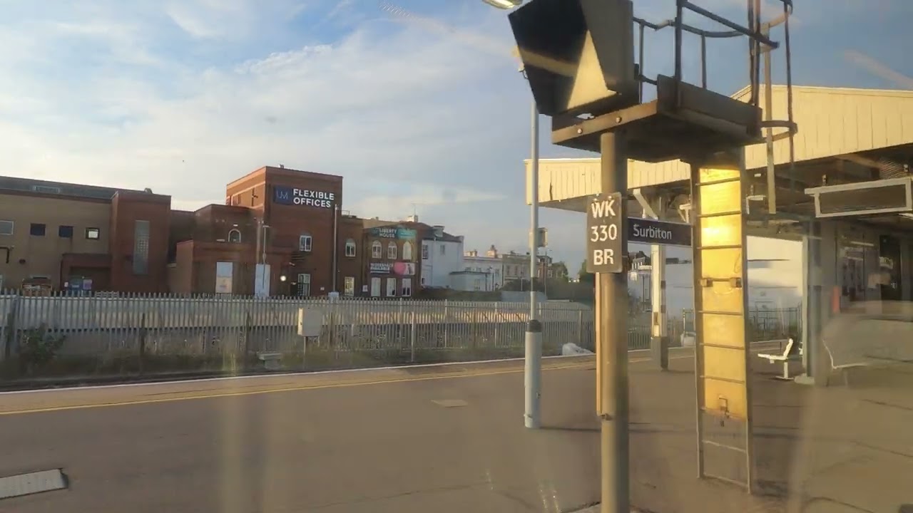 South Western Railway Journey - Woking To Clapham Junction - August 2025 | kittikoko