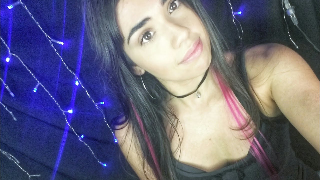 ASMR ♥ Conversando com você sobre séries - whisper & Soft spoken - português