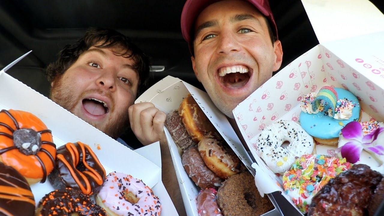 WE FOUND THE BEST DONUTS IN LA!!