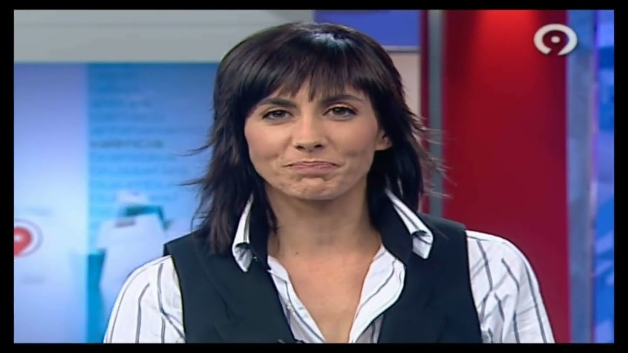 RTVV - Canal 9 | Cortineta 20 anys + Not&iacute;cies Nou amb Vict&ograve;ria Maso - 23.10.2009
