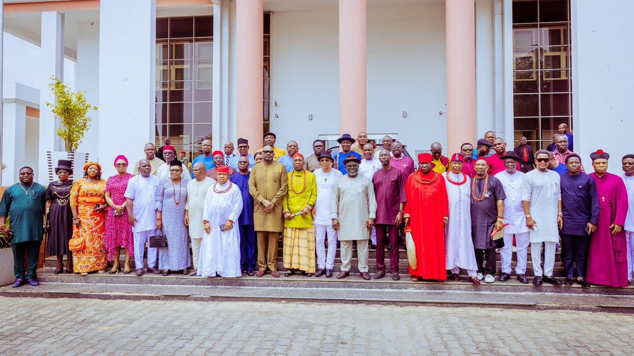 GOVERNANCE IN DELTA: ISOKO LEADERS COMMEND GOV. OBOREVWORI OVER ISOKO AXIS OF UGHELLI-ASABA ROAD.