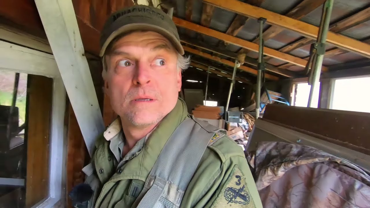 Abandoned House Exploration: Everything Left Behind