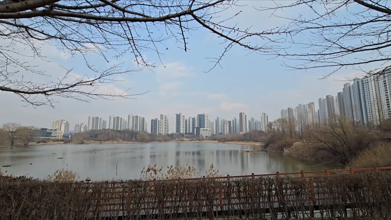 #Инкорея проводит время с другом