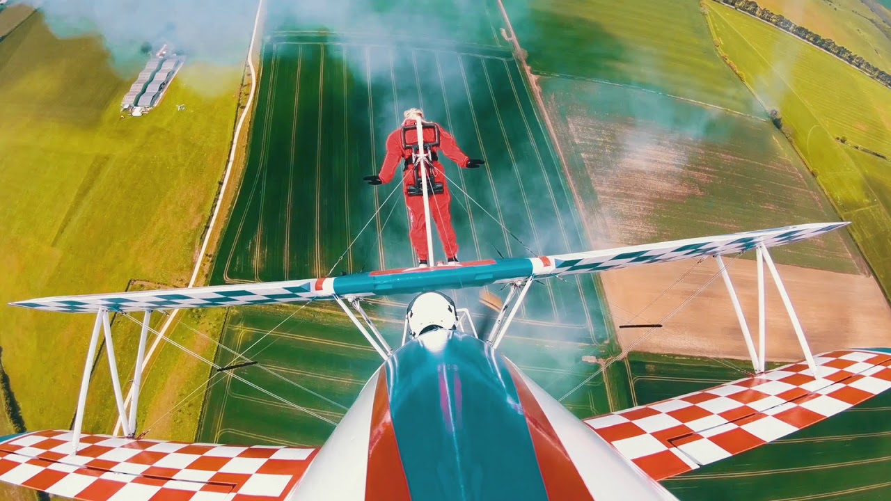 Go Wingwalking with AeroSuperBatics - Loop the Loop