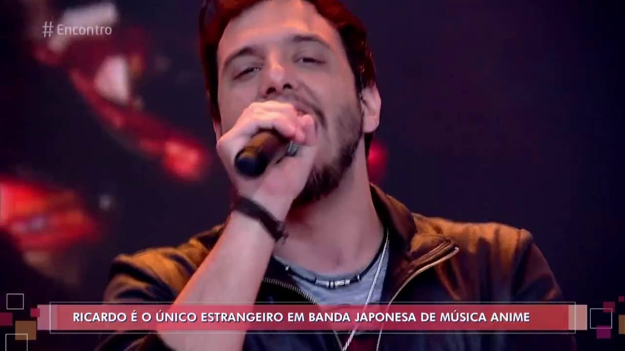 Ricardo Cruz canta 