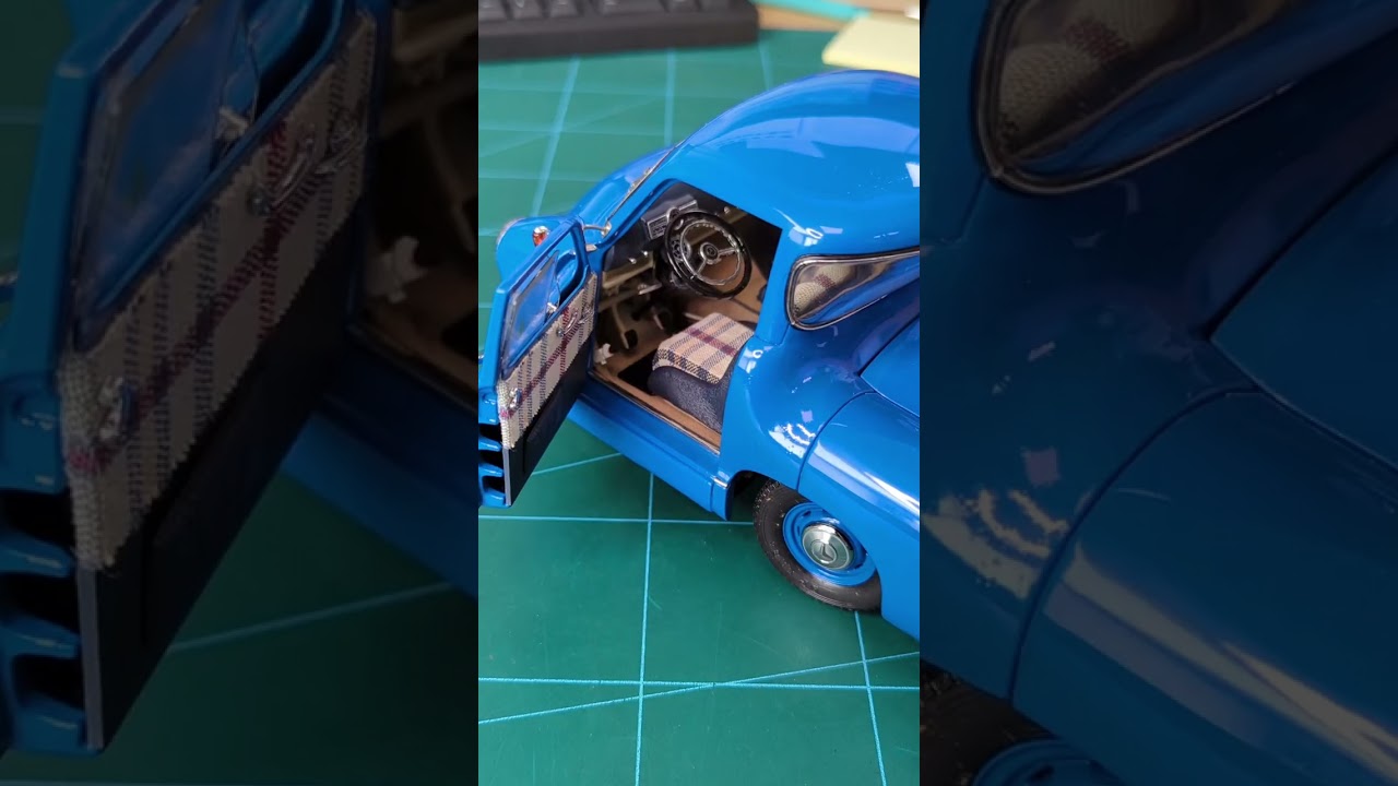 Mercedes-Benz Vintage Racing Transporter Unboxing Insane Detail