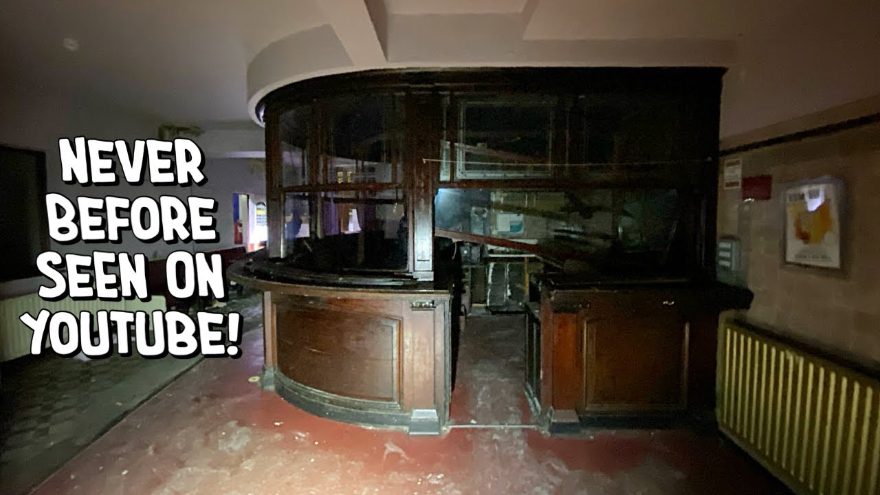We Found The Abandoned Royal Oak Pub - 200 Years Of History