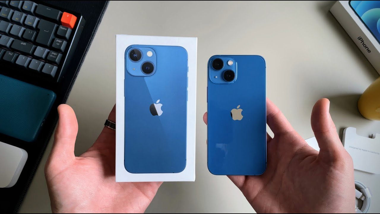 Распаковка iPhone 13 Mini (синий) в 2023 году