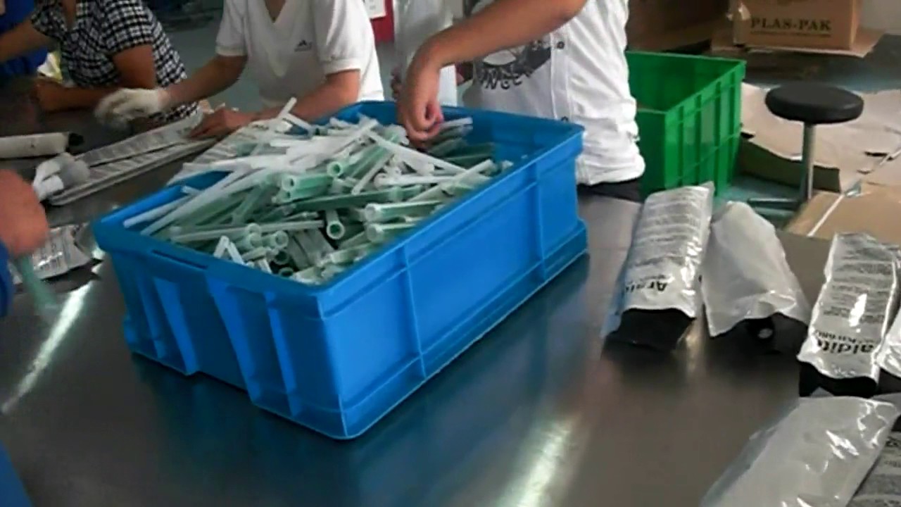 Carton sealing machine