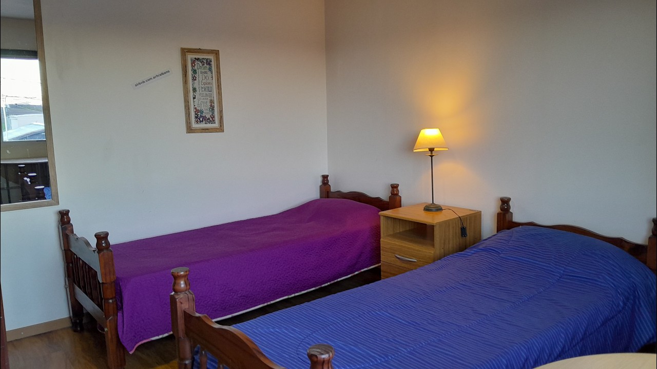 Tour of an accommodation in Ushuaia, Argentina. Recorrido de un alojamiento en Ushuaia, Argentina.