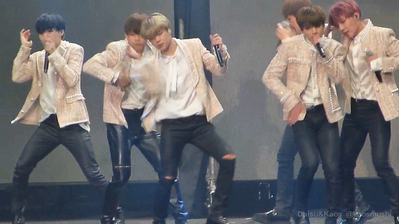 [Jimin Focus] BTS - Boy Meets Evil + Blood, Sweat & Tears - Live in Chile 170311