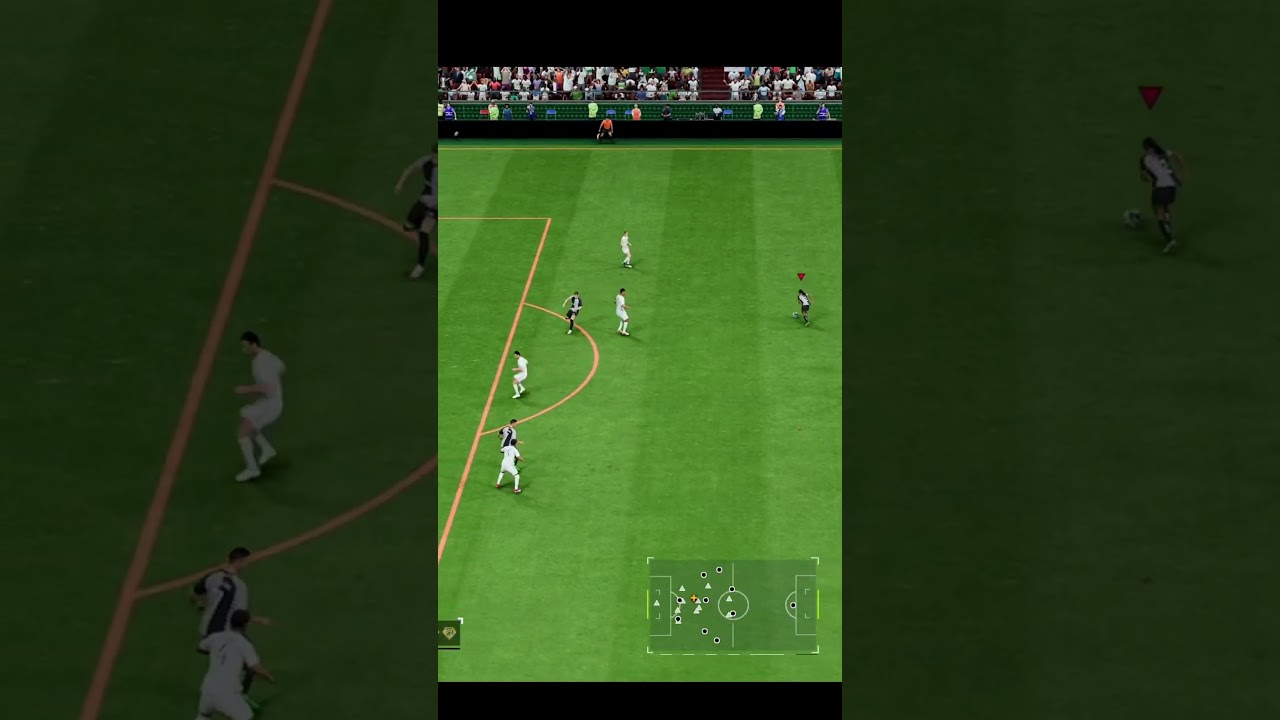 Crystal Dunn fakes a powershot cancel 