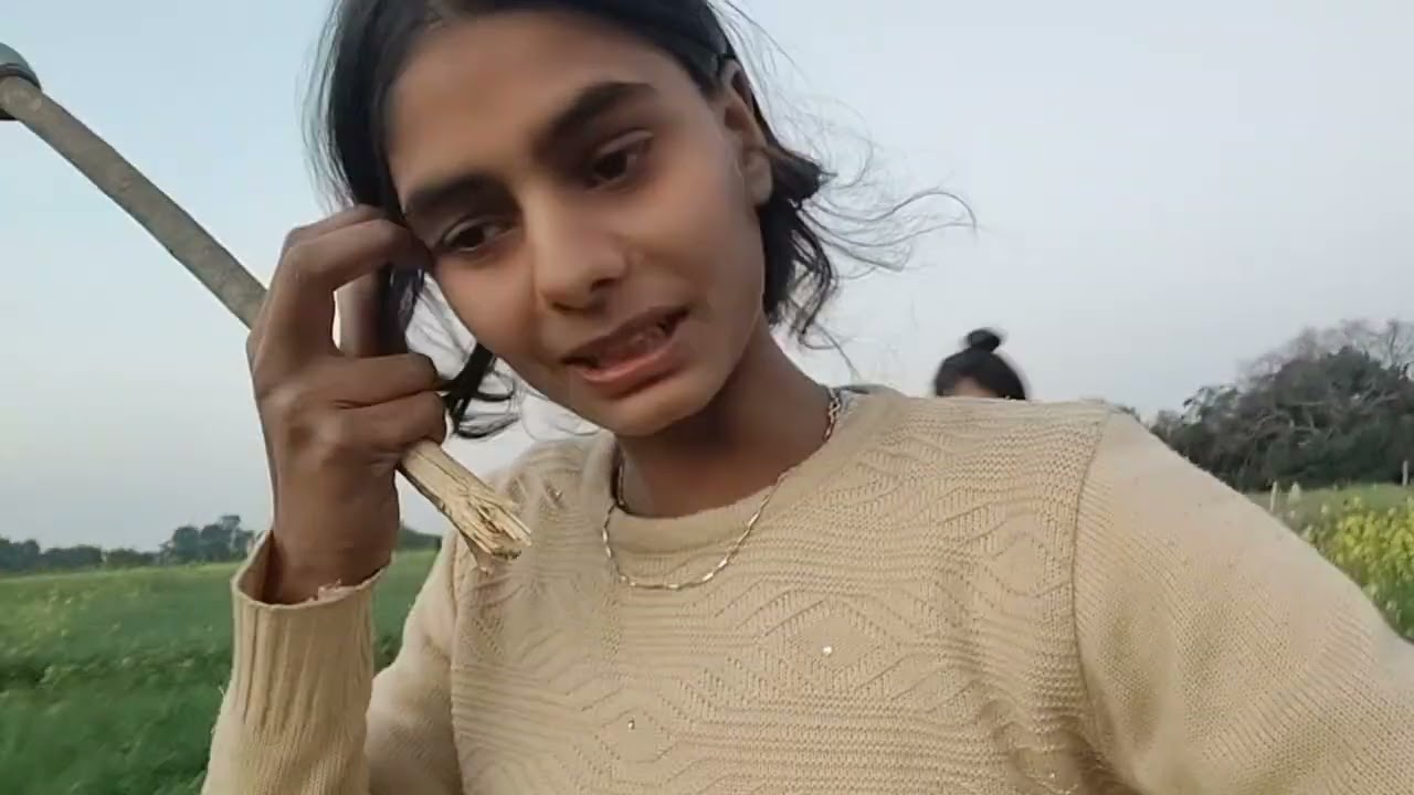 Paper hai mera 🙏#youtubeshorts #popular #viralvideo #fristvlog #sad #trendingshorts #comedy #avdhi 
