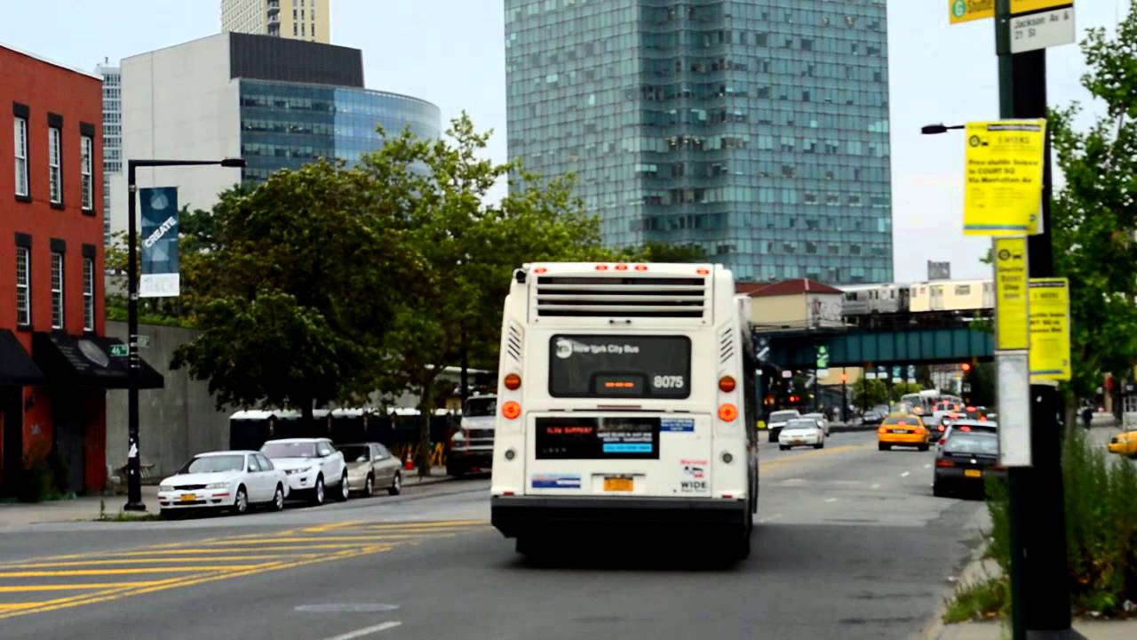 MTA New York City Subway : G Train Subway Shuttles In Queens