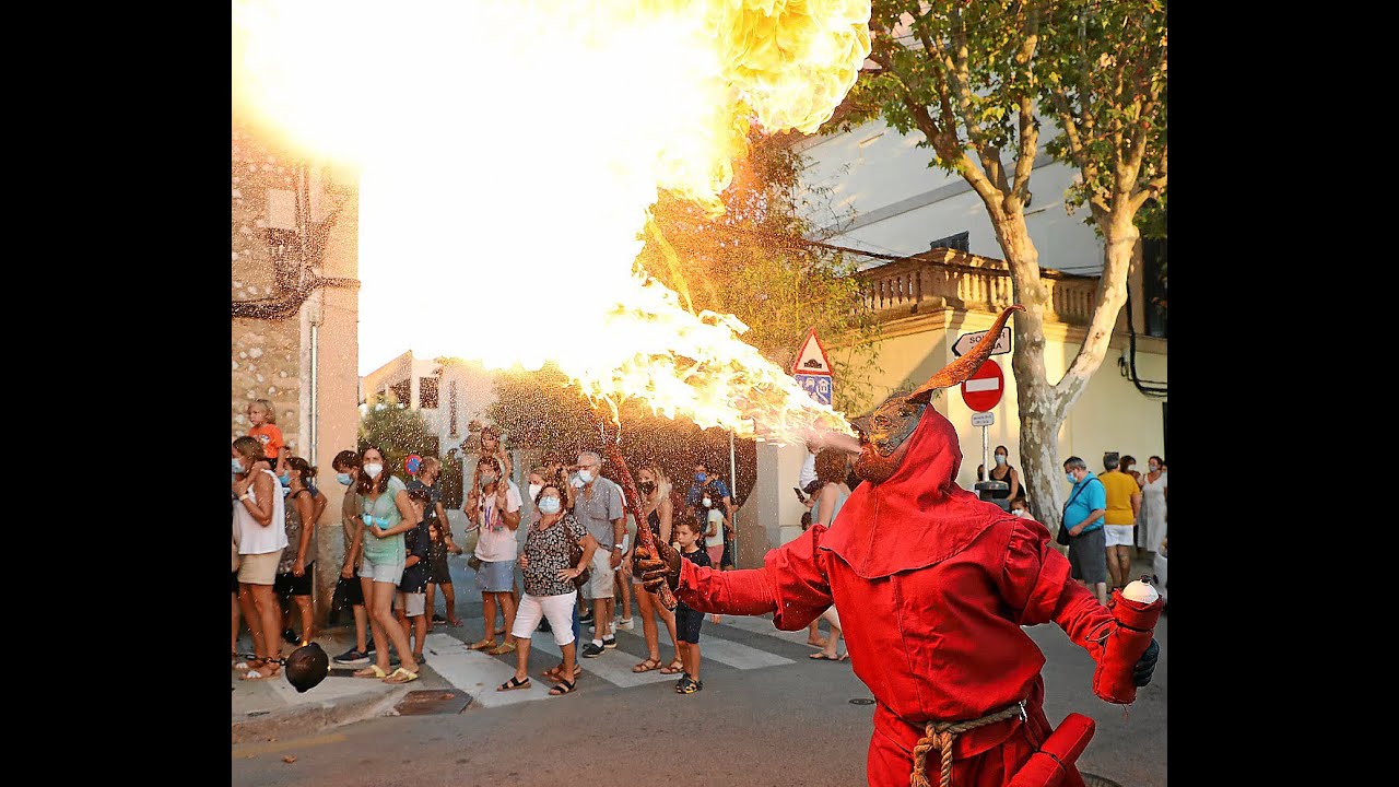 Fiesta de ‘gegants’ y ‘dimonis’ en Son Sardina