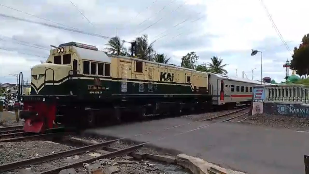 MERIAH LOKOMOTIF VINTAGE🔰 KERETA API IJEN EKSPRESS