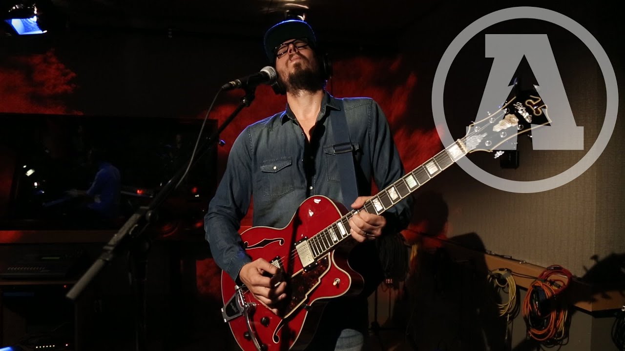 Hollis Brown - Wait for Me Virginia | Audiotree Live