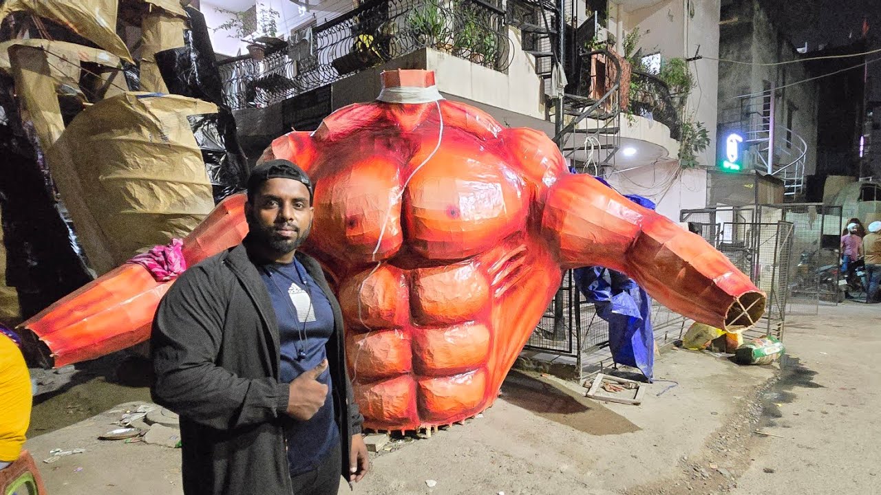 bodybuilder ravan in raghubir nagar ravan making 2024 ravan market 2024 #shorts
