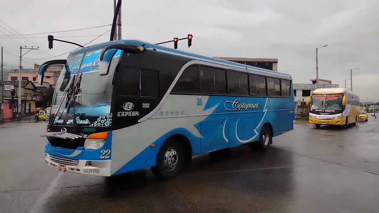 Buses Saliendo de Quito-Quitumbe 2