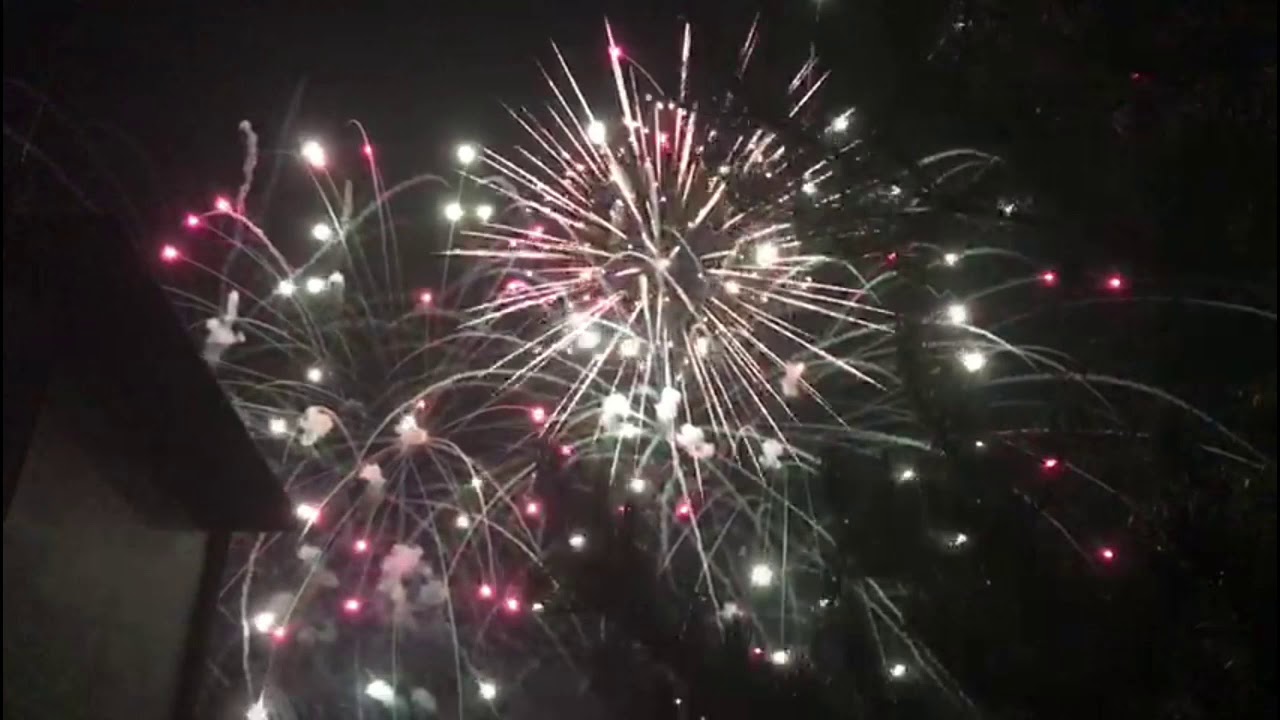 Crealy - Spookfest - Firework extravaganza